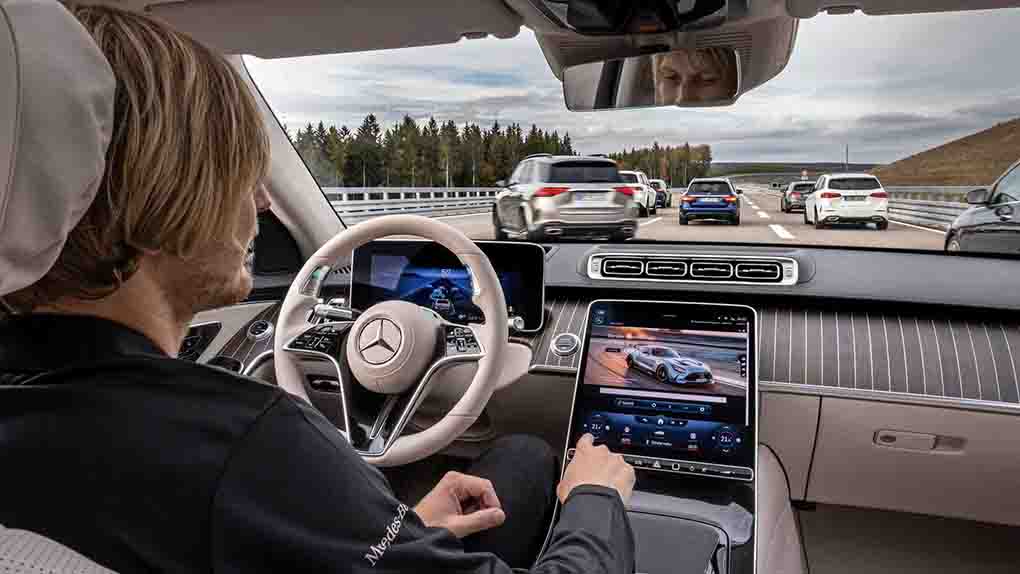 voiture à conduite autonome